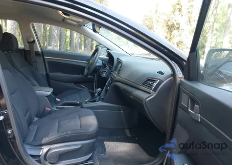 2018 Hyundai Elantra Sel z USA, uszkodzony, nr VIN 5NPD84LFXJH358504